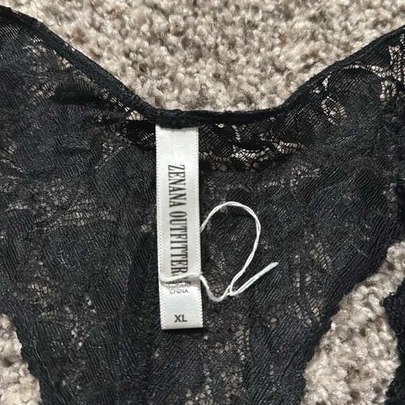 Bralette - Picture 2 of 3